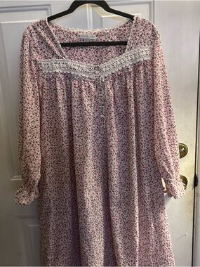 Eileen West Cotton Floral Pattern Ballet Long Sleeve Nightgown Size XL